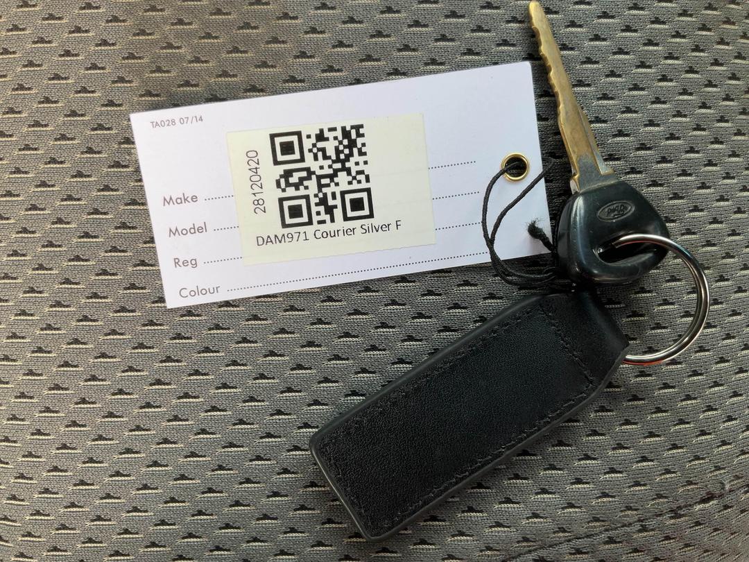 Photo '21' of Ford Courier XLT W/S