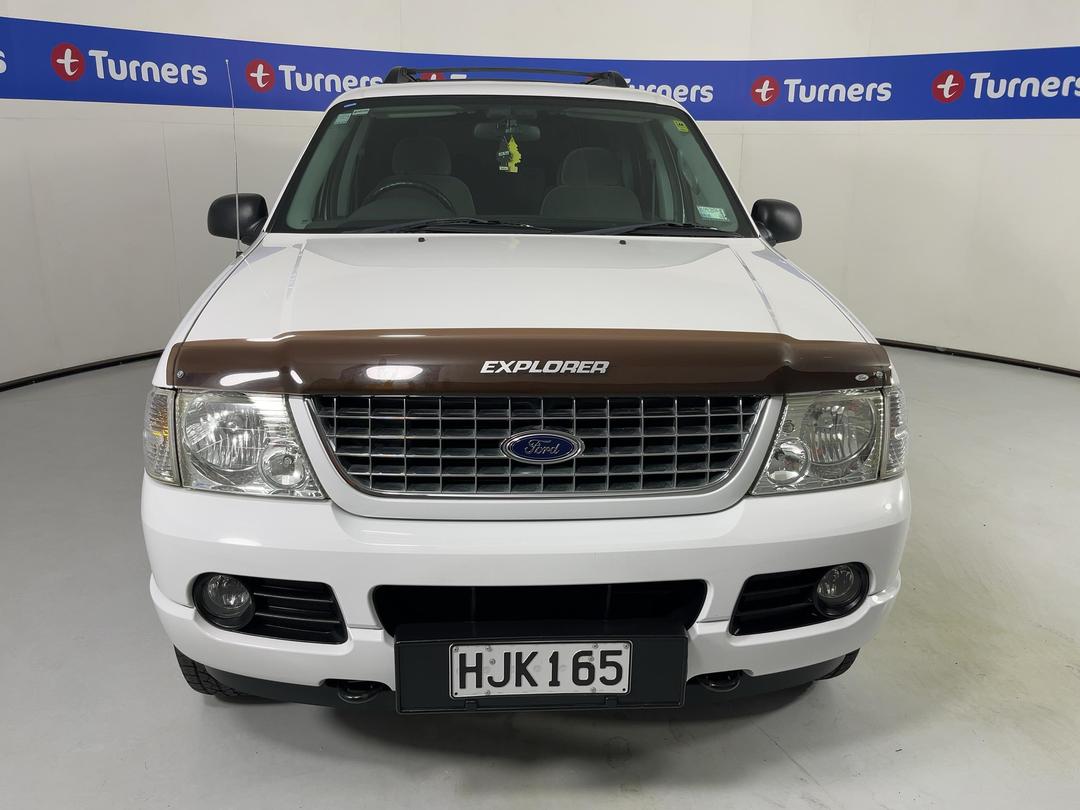 Photo '2' of Ford Explorer