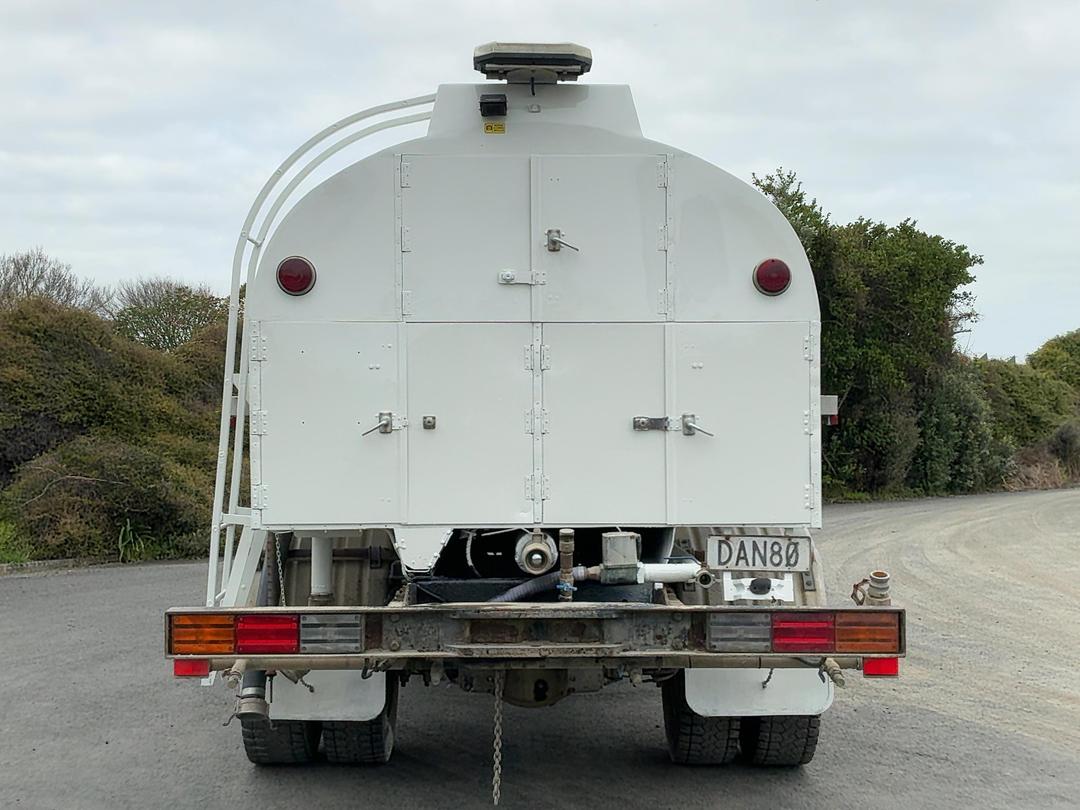 Photo '6' of Fuso FM220 Water Cart Tanker