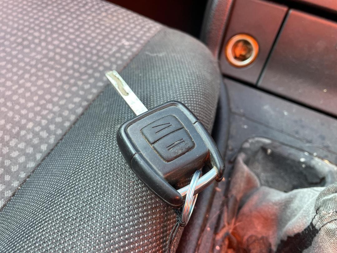 Photo '17' of Holden Astra Classic