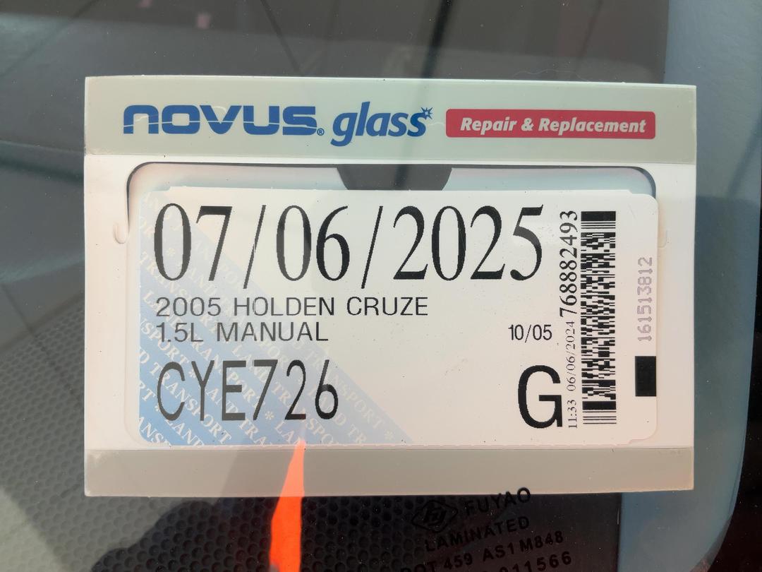 Photo '13' of Holden Cruze