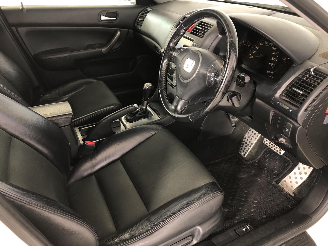 Photo '16' of Honda Accord