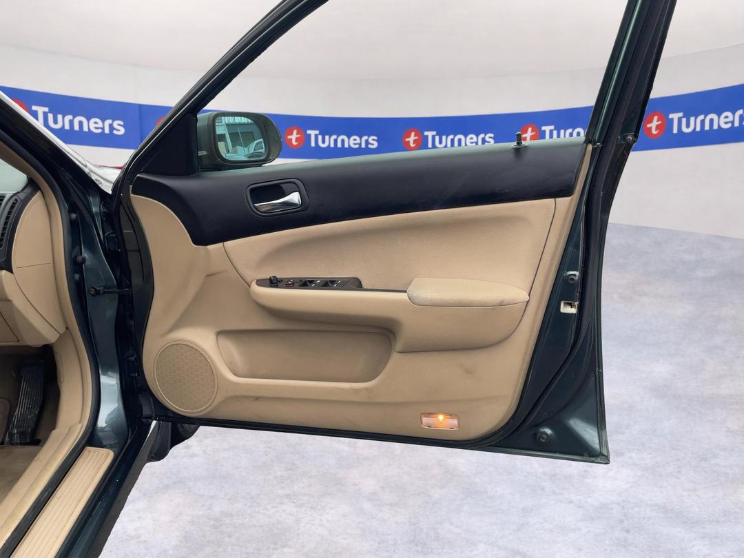 Photo '15' of Honda Accord