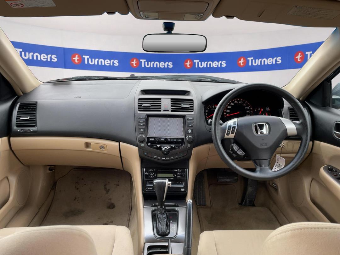 Photo '17' of Honda Accord