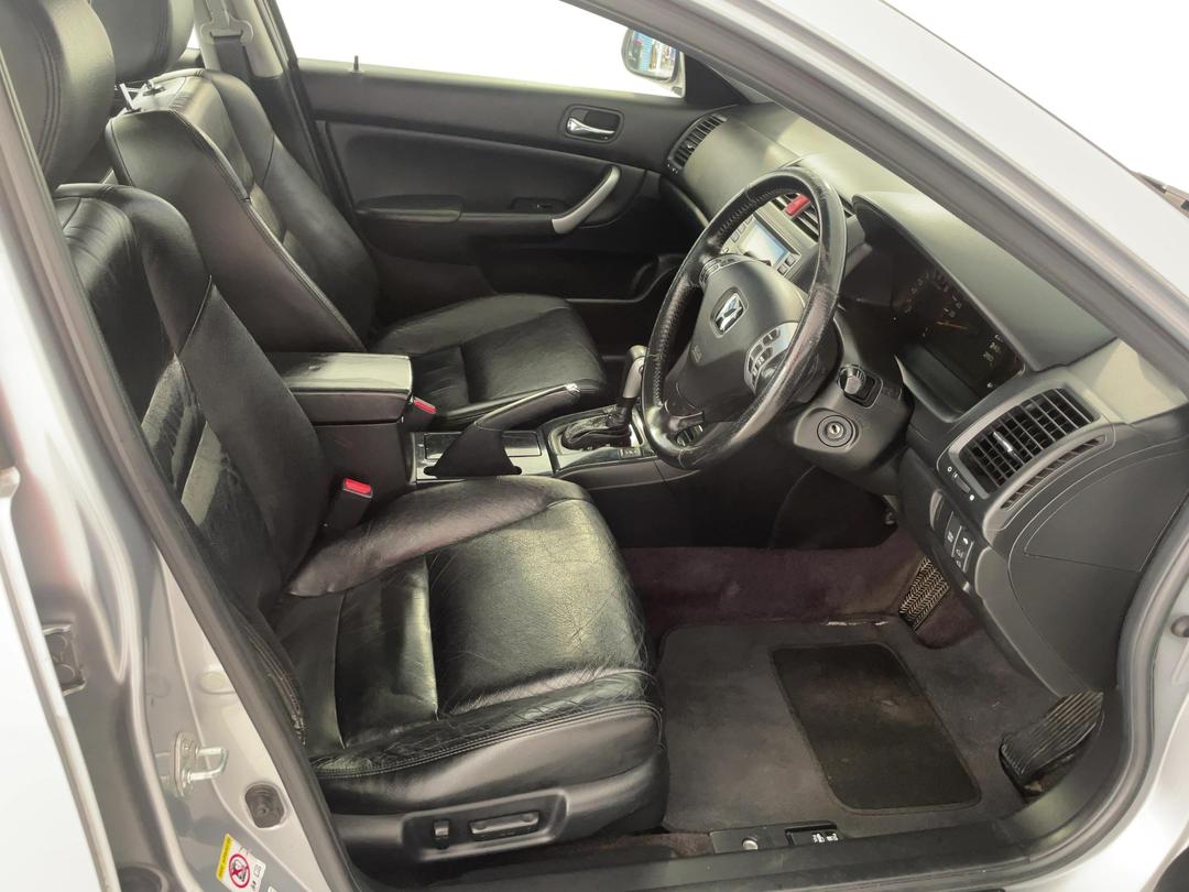 Photo '16' of Honda Accord