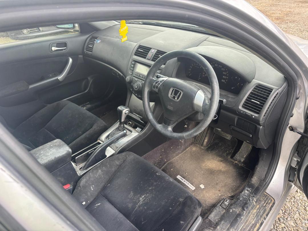 Photo '10' of Honda Accord Photo '10' of Honda Accord