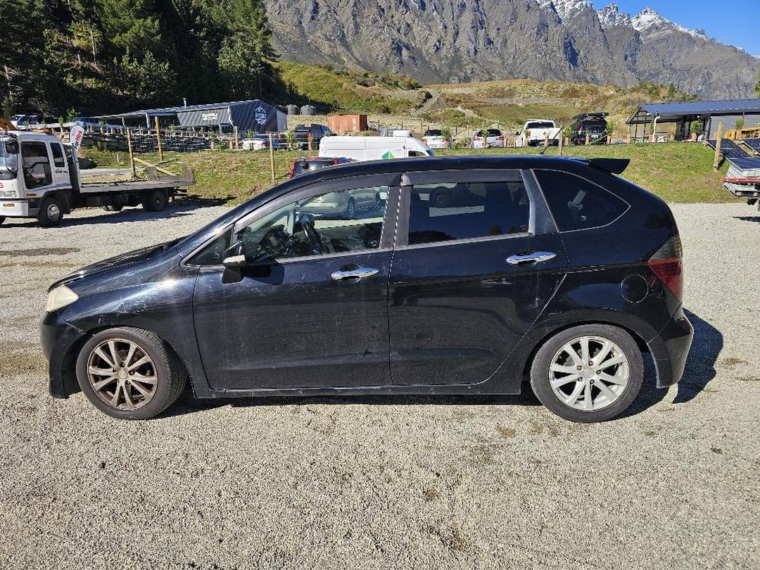 Photo '6' of Honda Edix