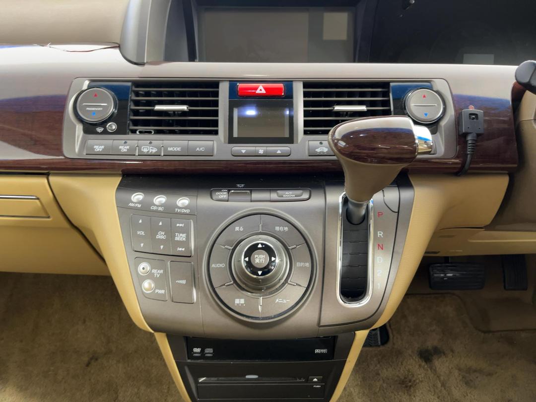 Photo '18' of Honda Elysion