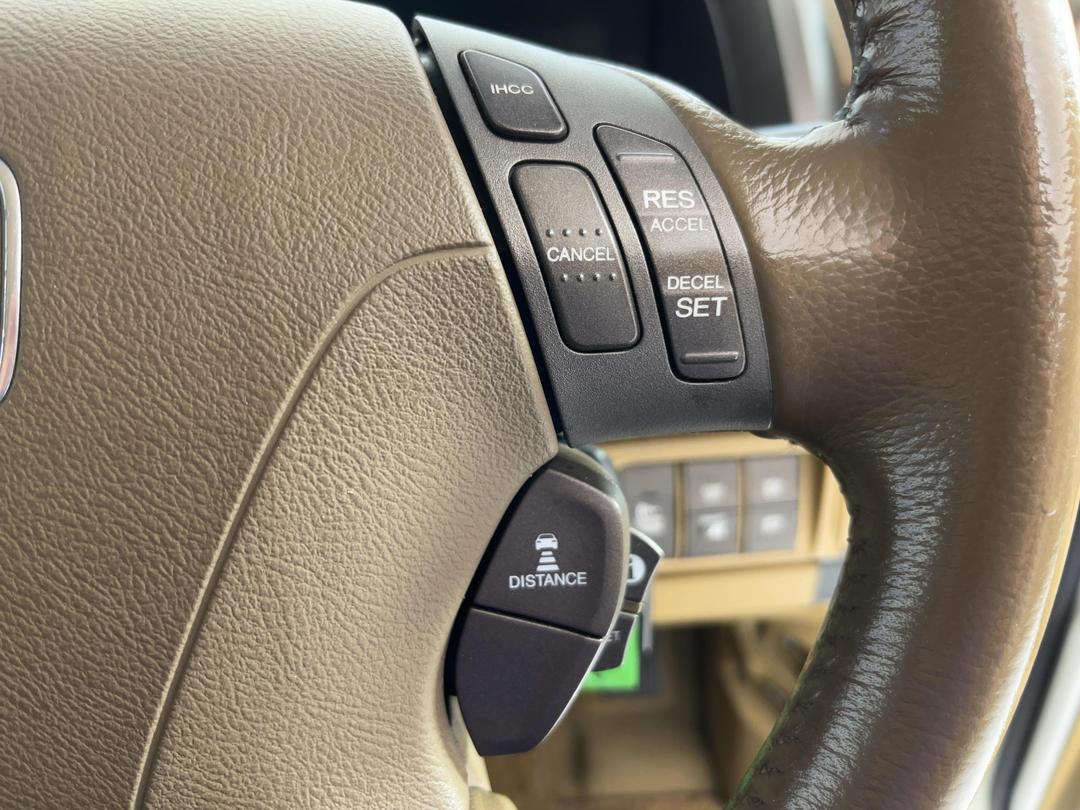 Photo '23' of Honda Elysion