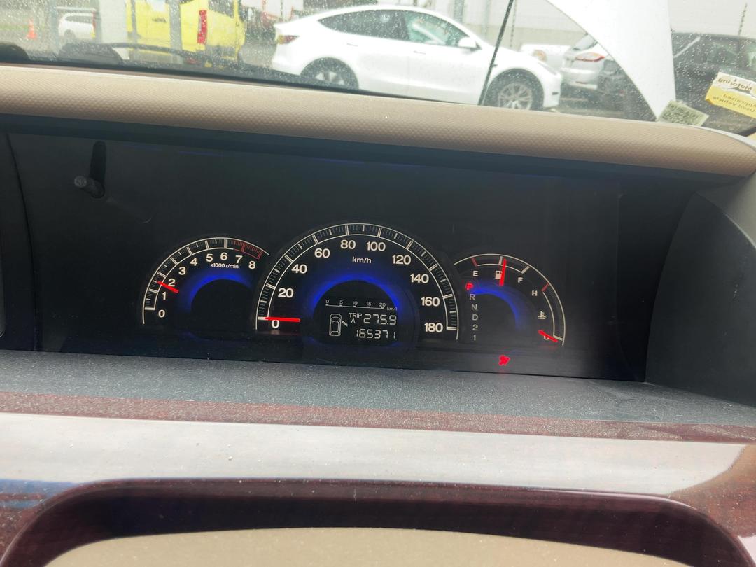 Photo '18' of Honda Elysion Photo '18' of Honda Elysion