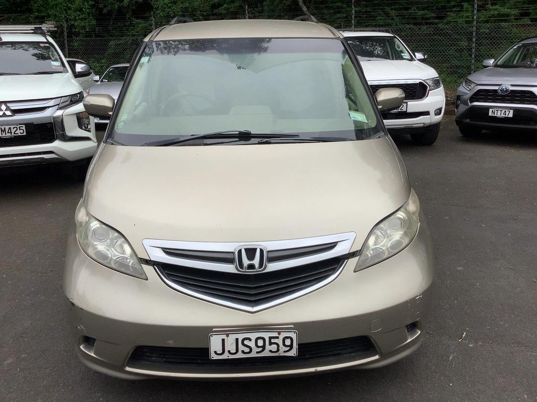 Photo '2' of Honda Elysion Photo '2' of Honda Elysion