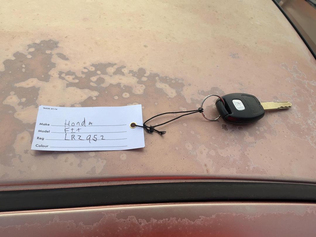 Photo '19' of Honda FIT