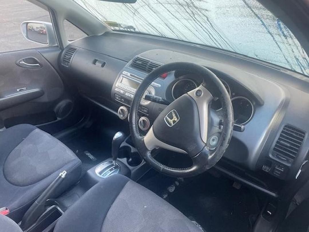 Photo '11' of Honda FIT