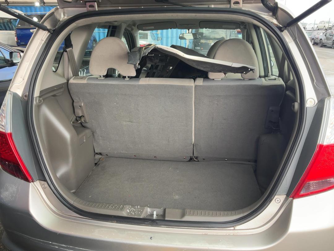 Photo '8' of Honda FIT