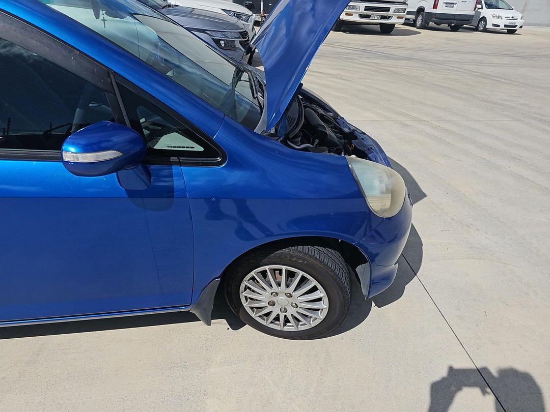 Photo '16' of Honda FIT