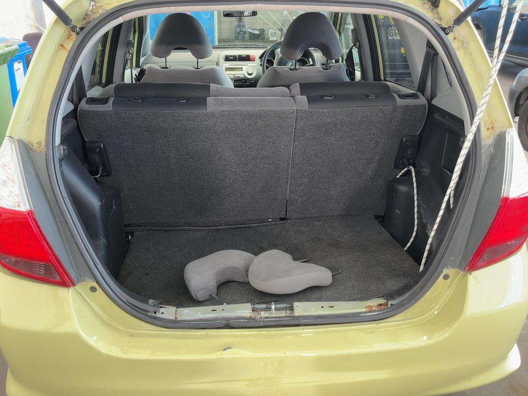 Photo '15' of Honda FIT Photo '15' of Honda FIT