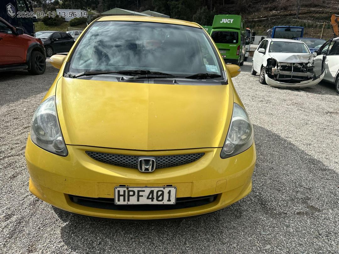 Photo '2' of Honda FIT Photo '2' of Honda FIT