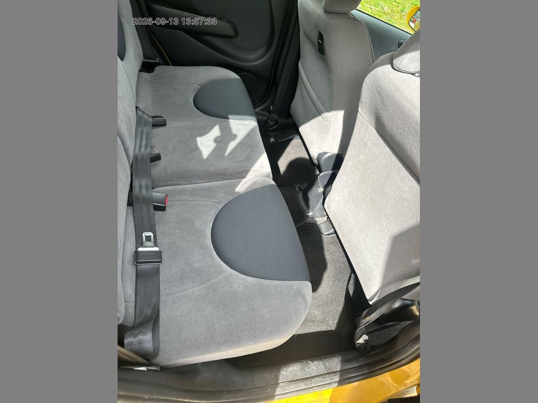 Photo '8' of Honda FIT Photo '8' of Honda FIT
