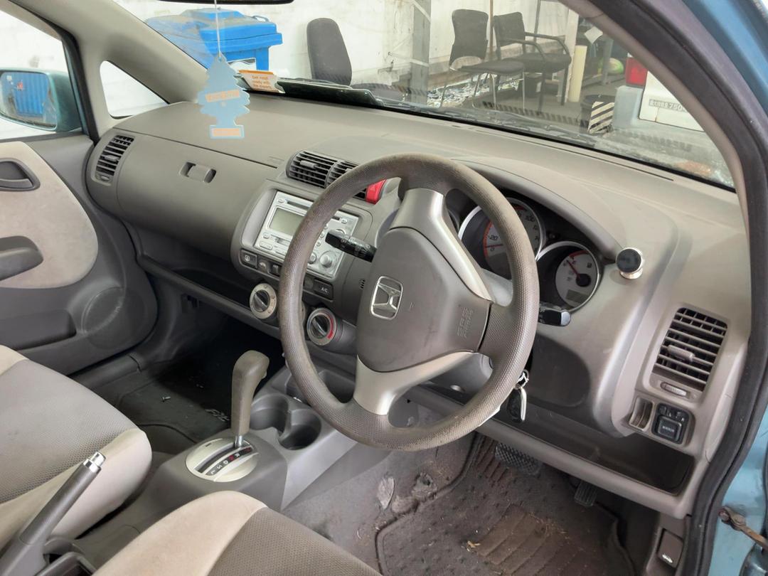 Photo '22' of Honda FIT Photo '22' of Honda FIT