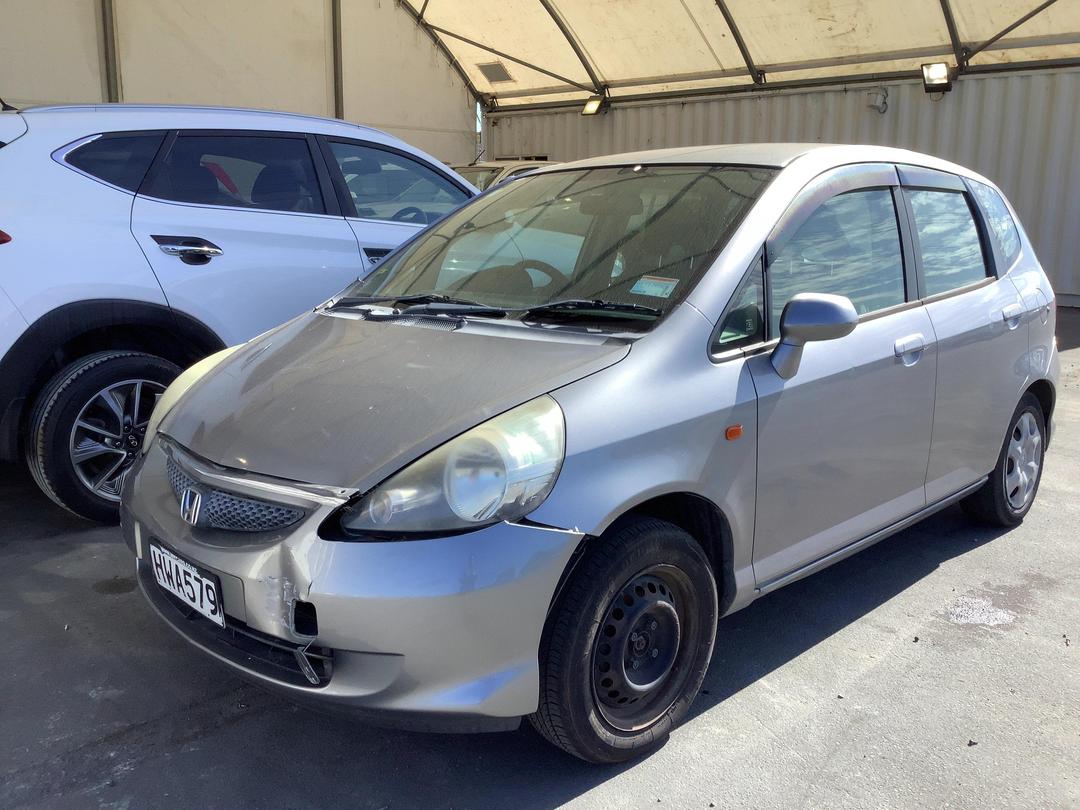 Photo '3' of Honda FIT Photo '3' of Honda FIT