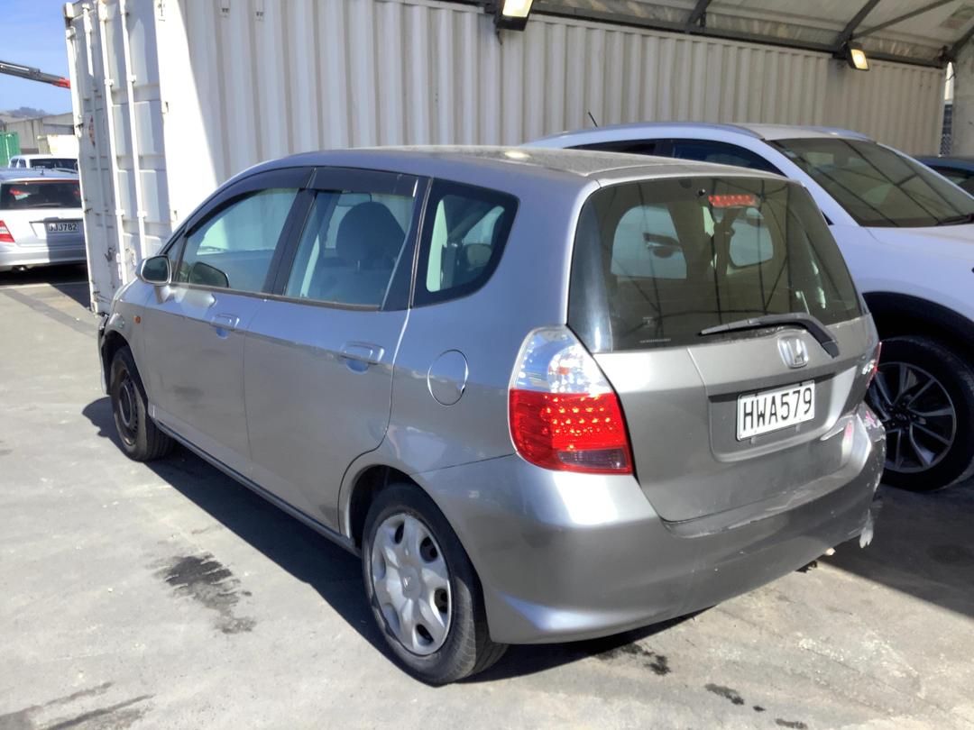 Photo '5' of Honda FIT Photo '5' of Honda FIT