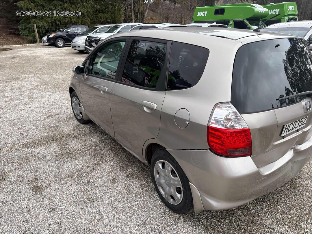 Photo '4' of Honda FIT Photo '4' of Honda FIT