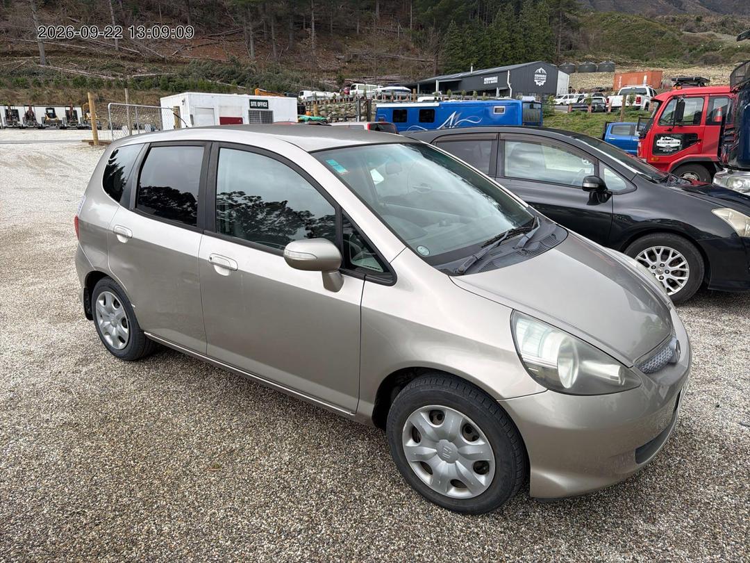 Photo '9' of Honda FIT Photo '9' of Honda FIT