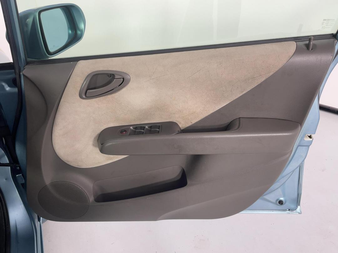Photo '15' of Honda FIT