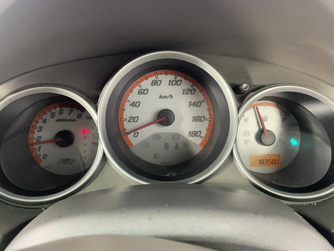 Photo '21' of Honda FIT