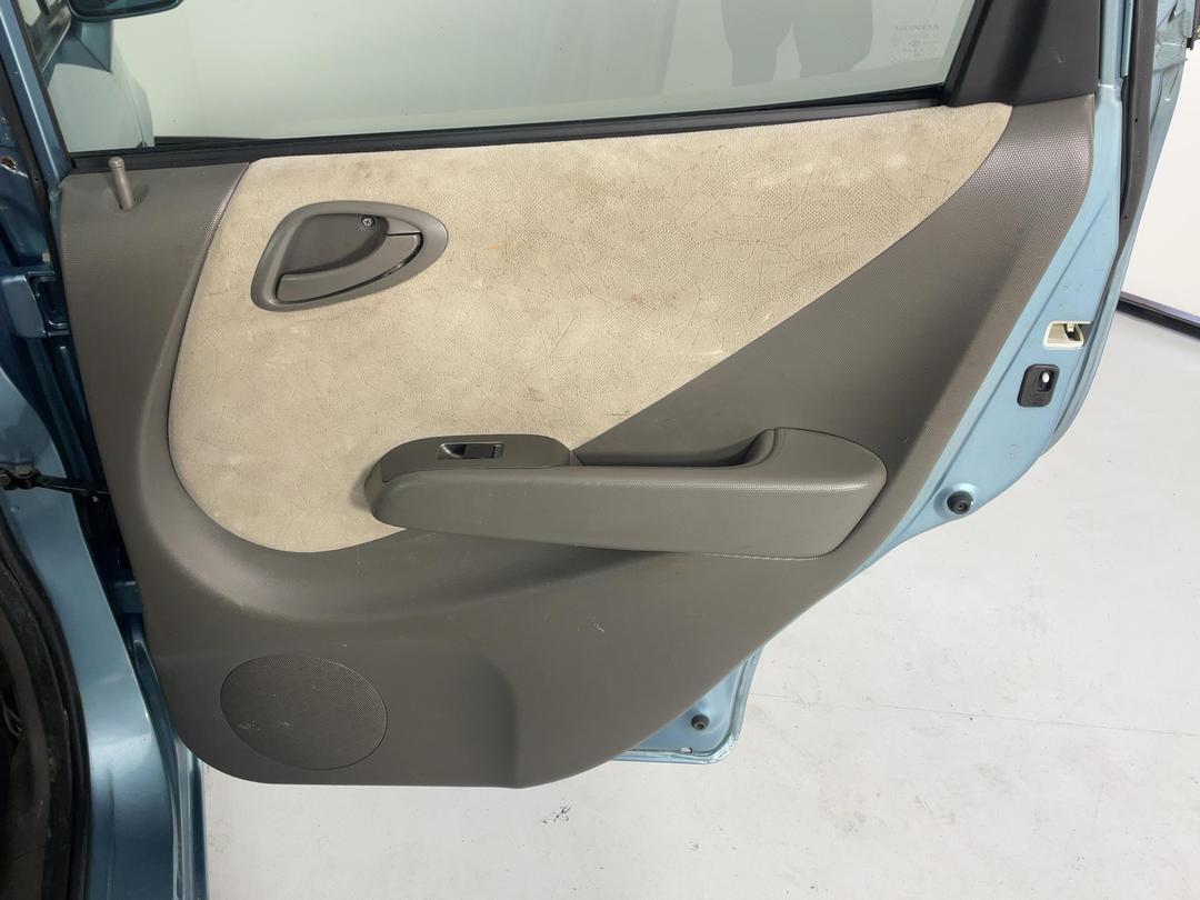Photo '19' of Honda FIT