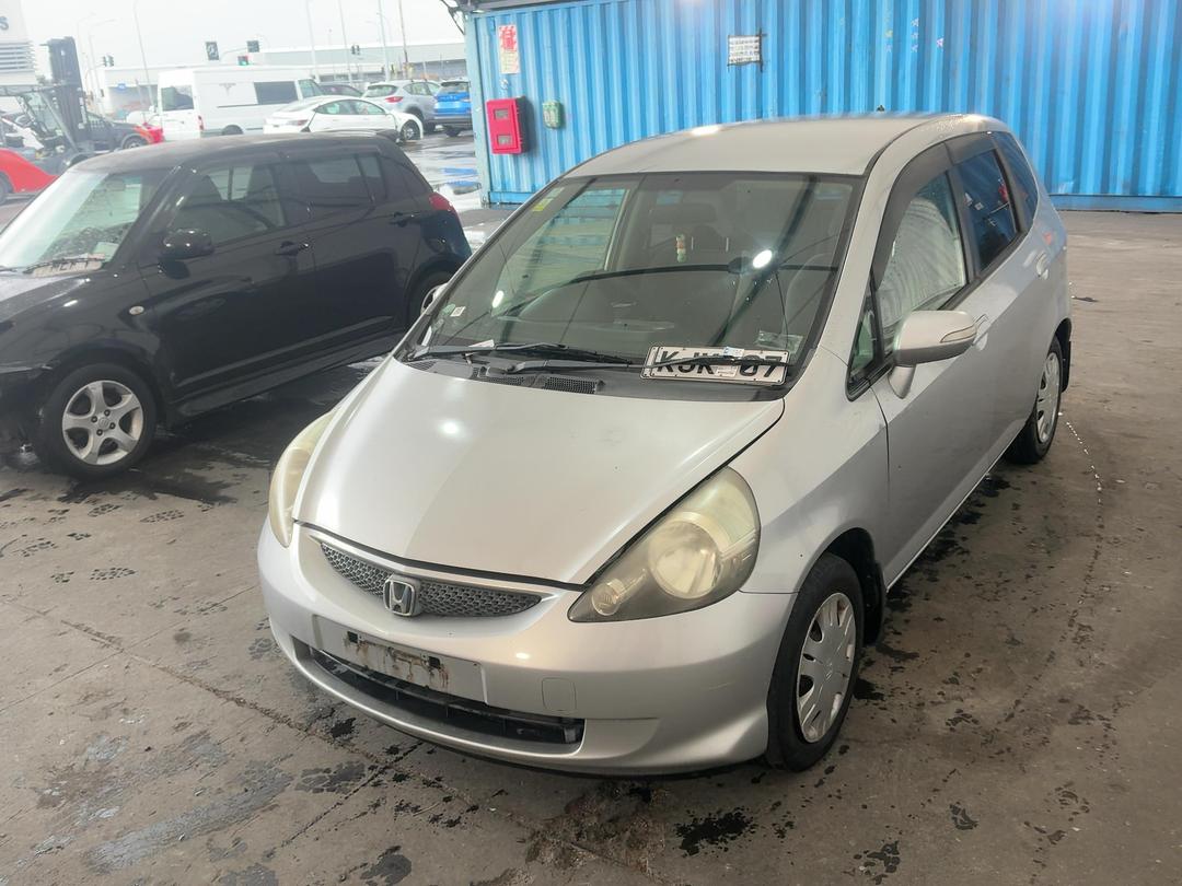Photo '2' of Honda FIT Photo '2' of Honda FIT
