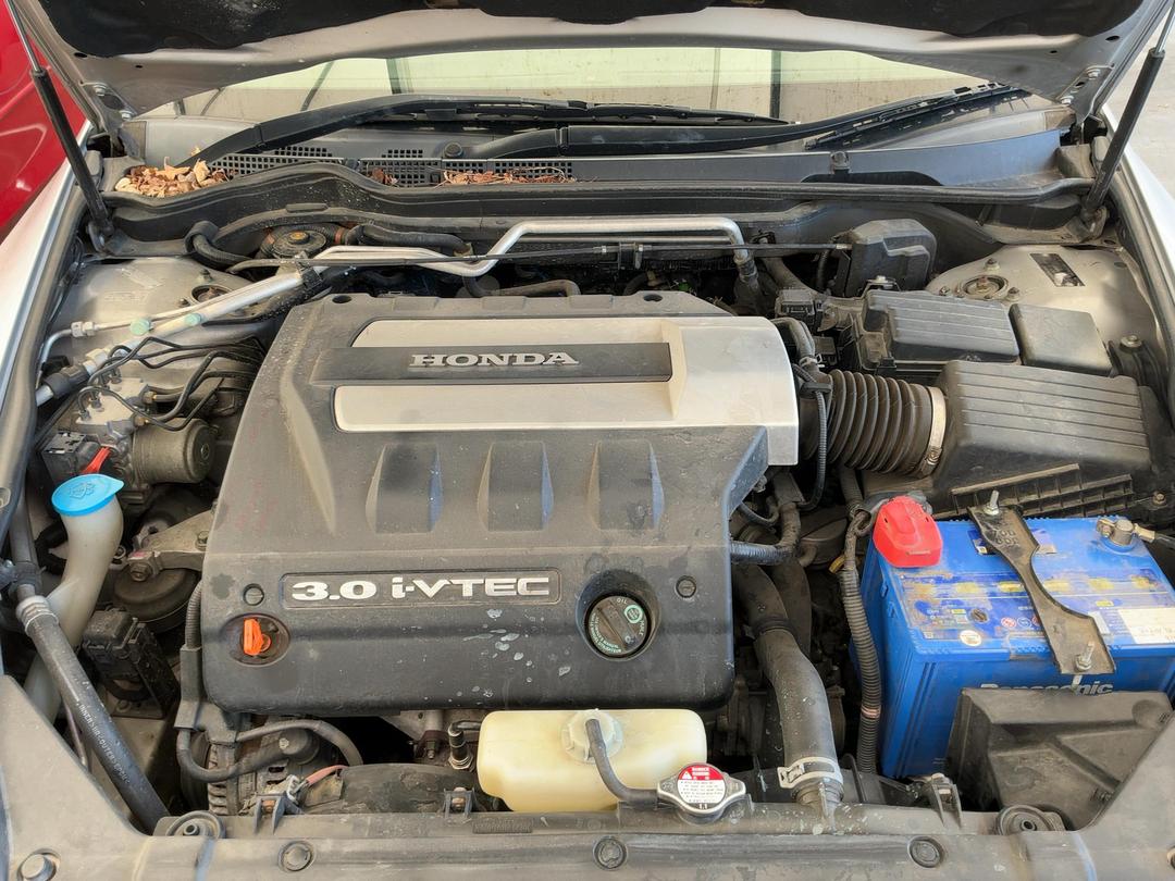 Photo '12' of Honda Inspire