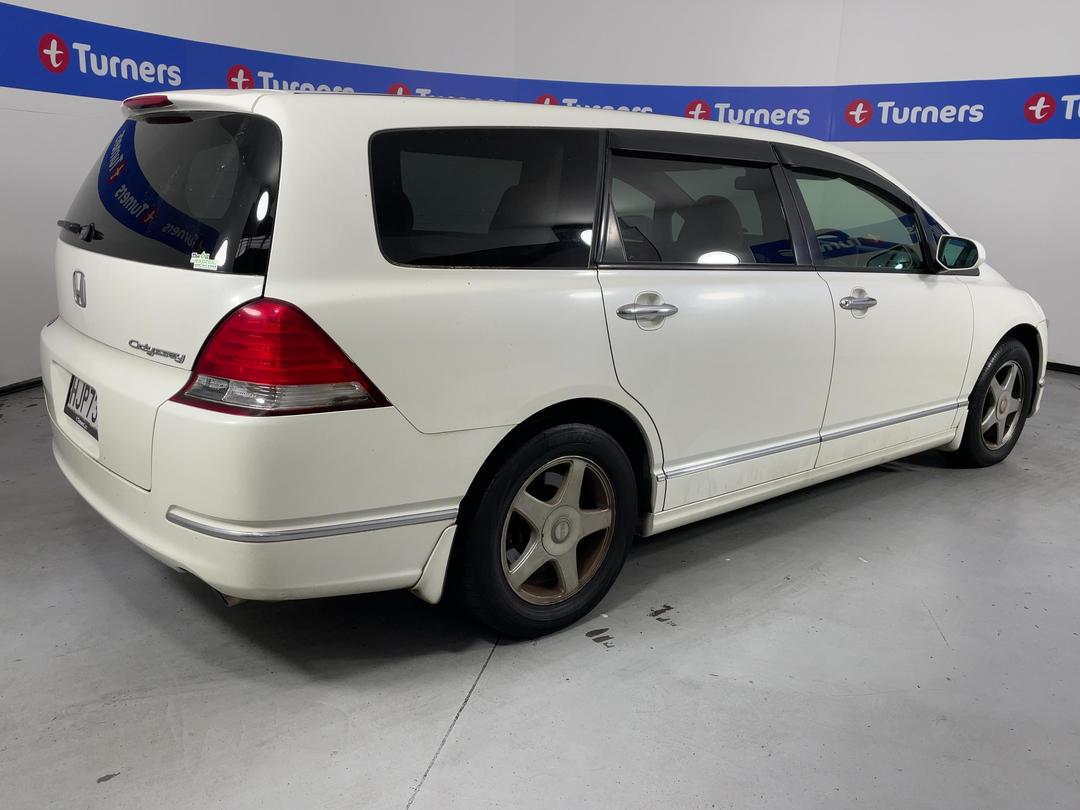 Photo '7' of Honda Odyssey