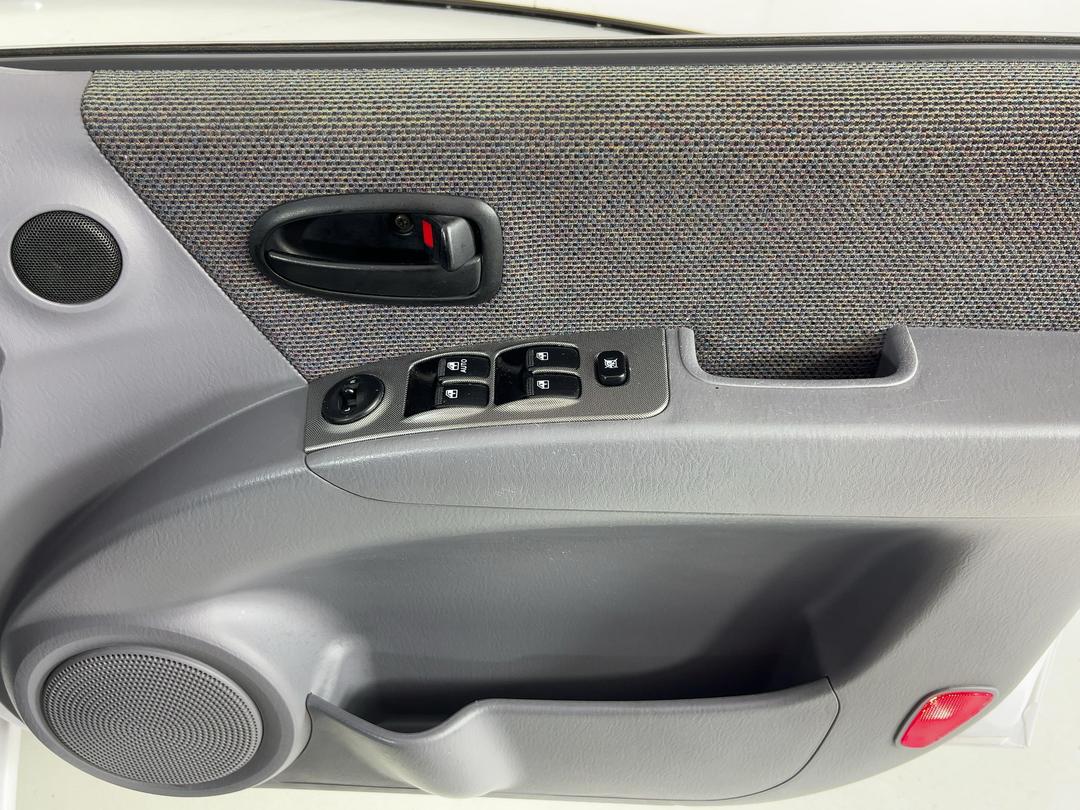 Photo '15' of Hyundai Lavita