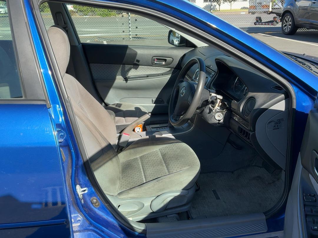 Photo '32' of Mazda Atenza