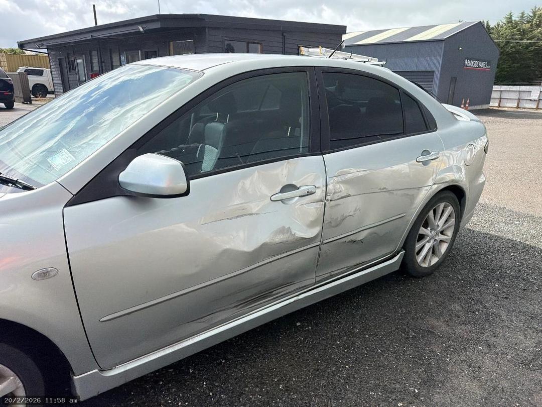 Photo '5' of Mazda Atenza