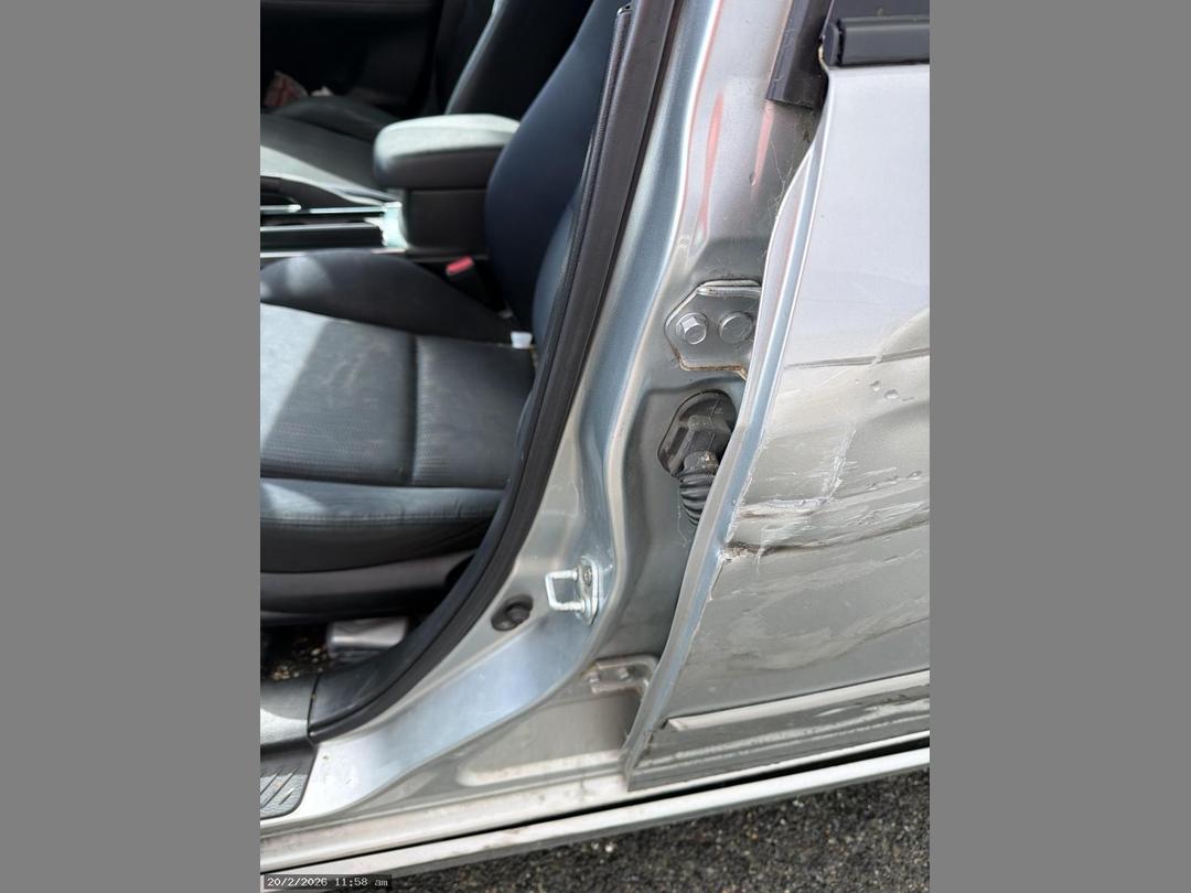 Photo '10' of Mazda Atenza