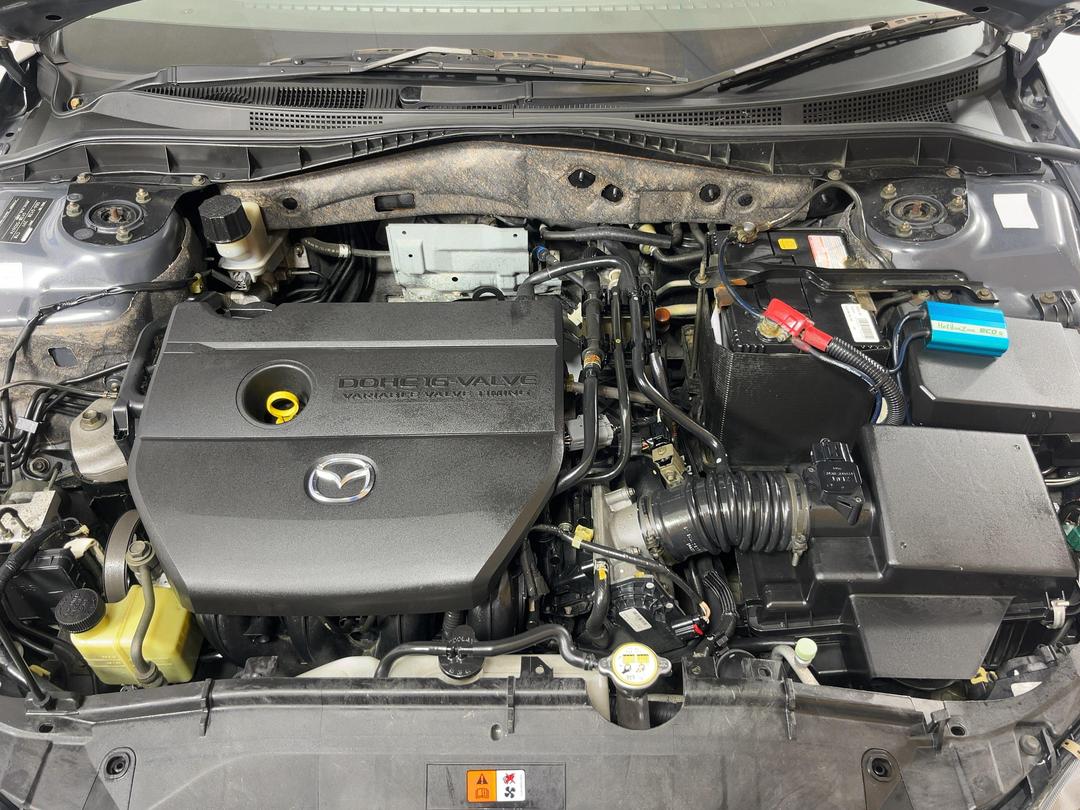 Photo '13' of Mazda Atenza