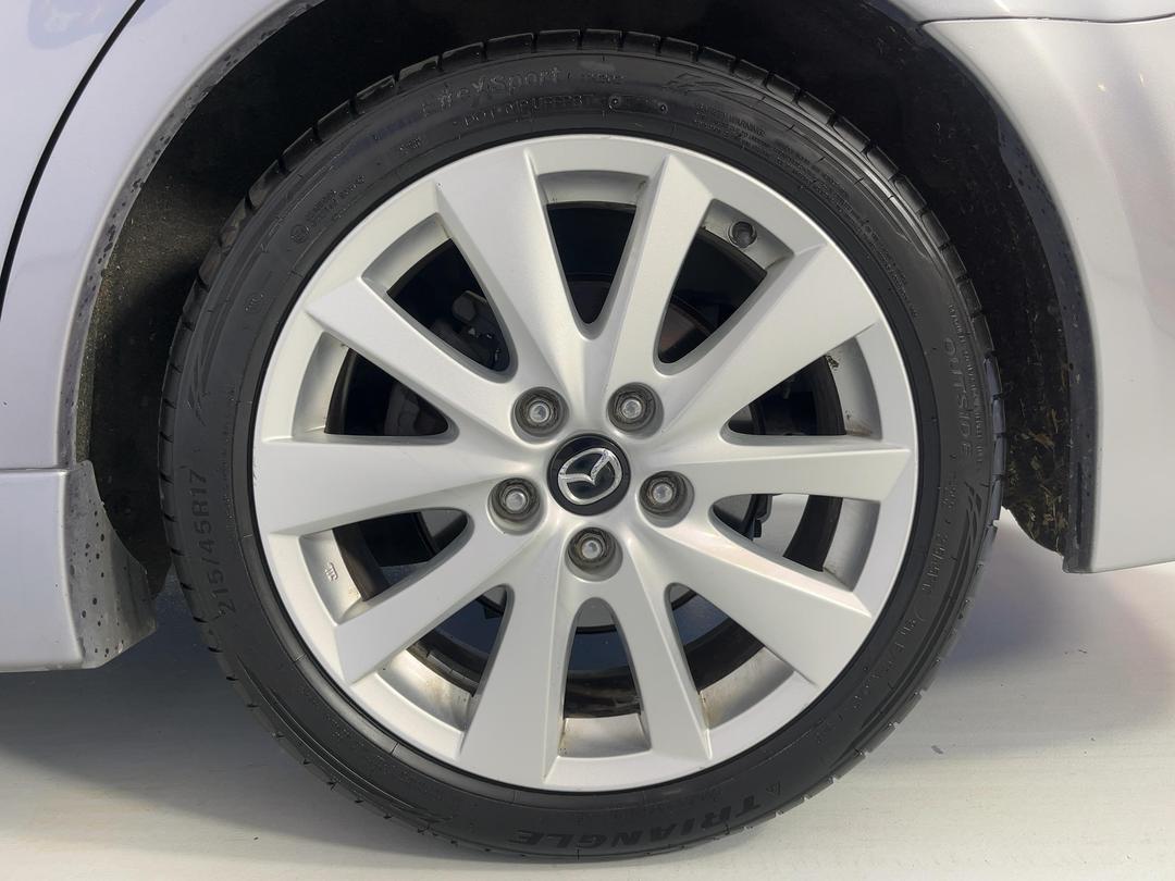 Photo '11' of Mazda Atenza