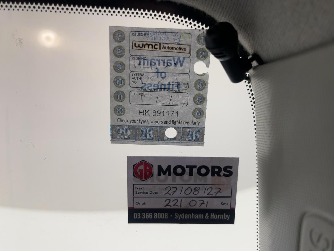 Photo '27' of Mazda Atenza