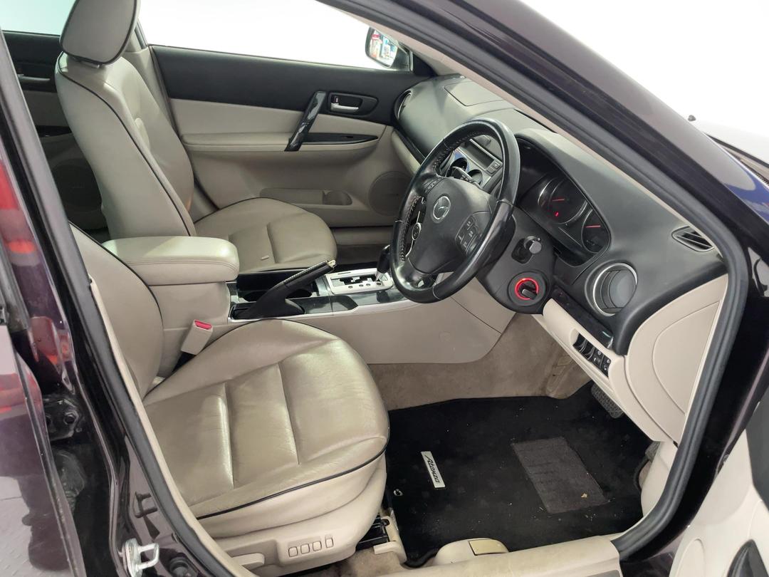 Photo '16' of Mazda Atenza