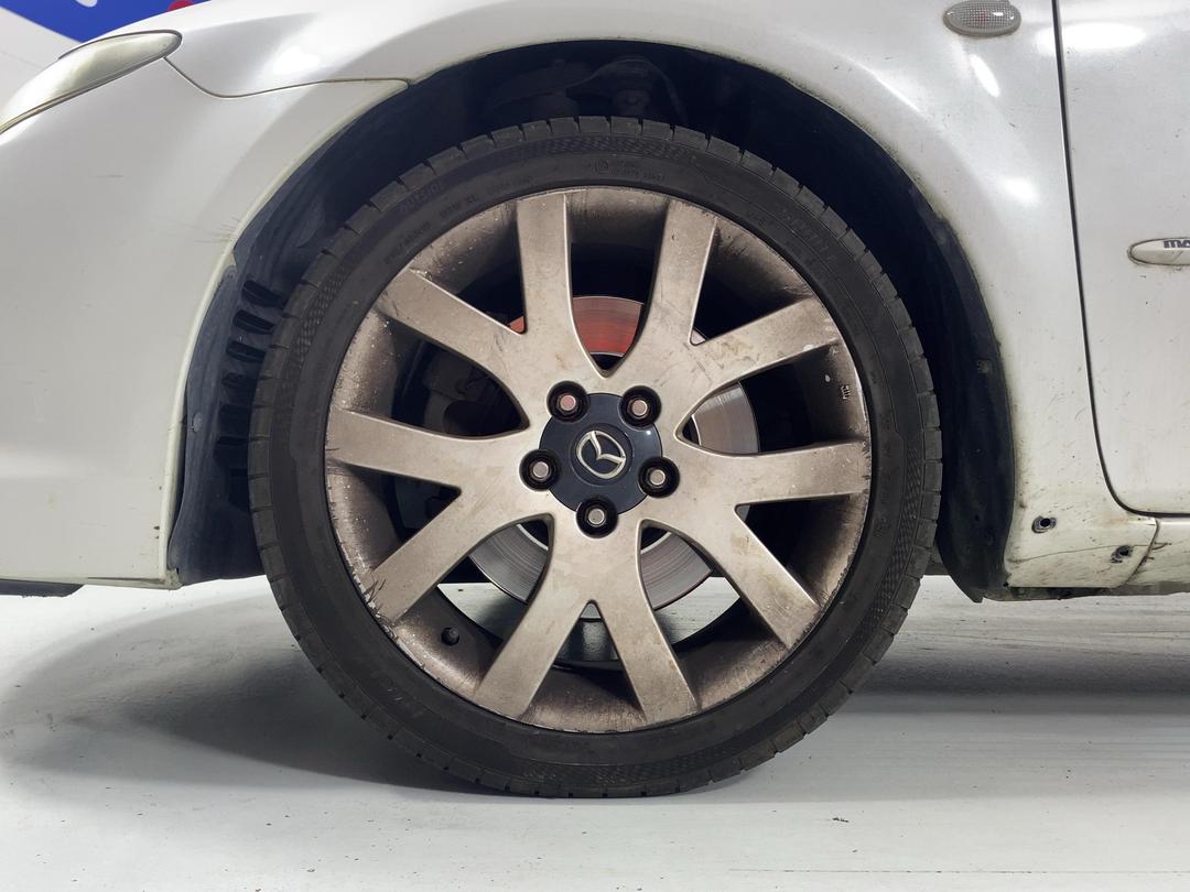 Photo '10' of Mazda Atenza