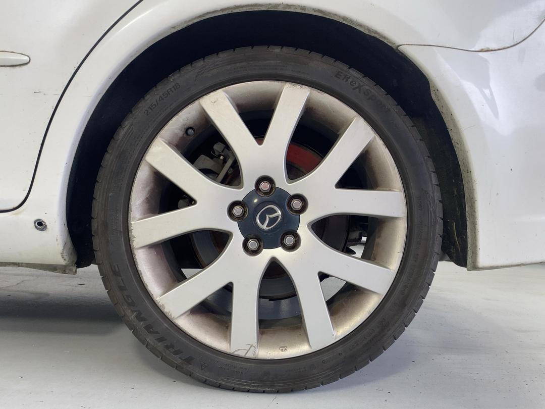 Photo '11' of Mazda Atenza