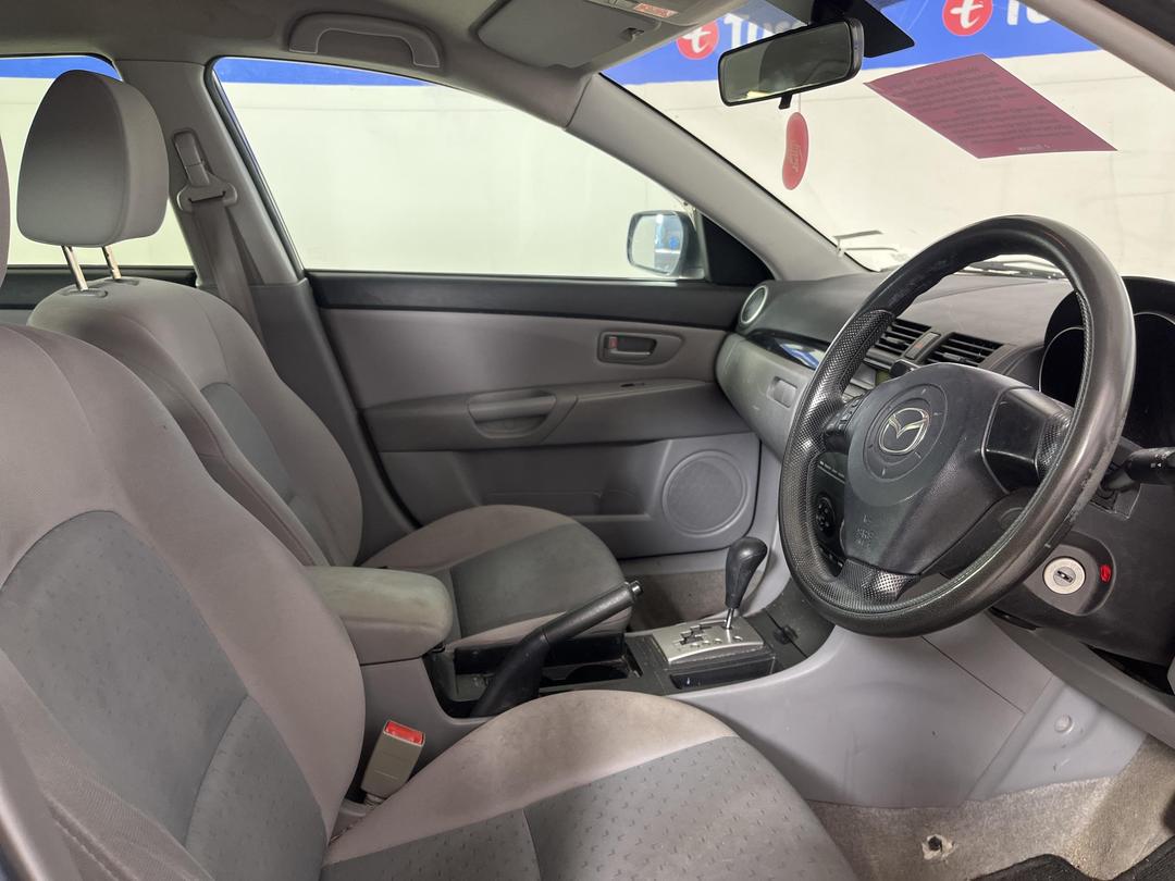 Photo '14' of Mazda Axela