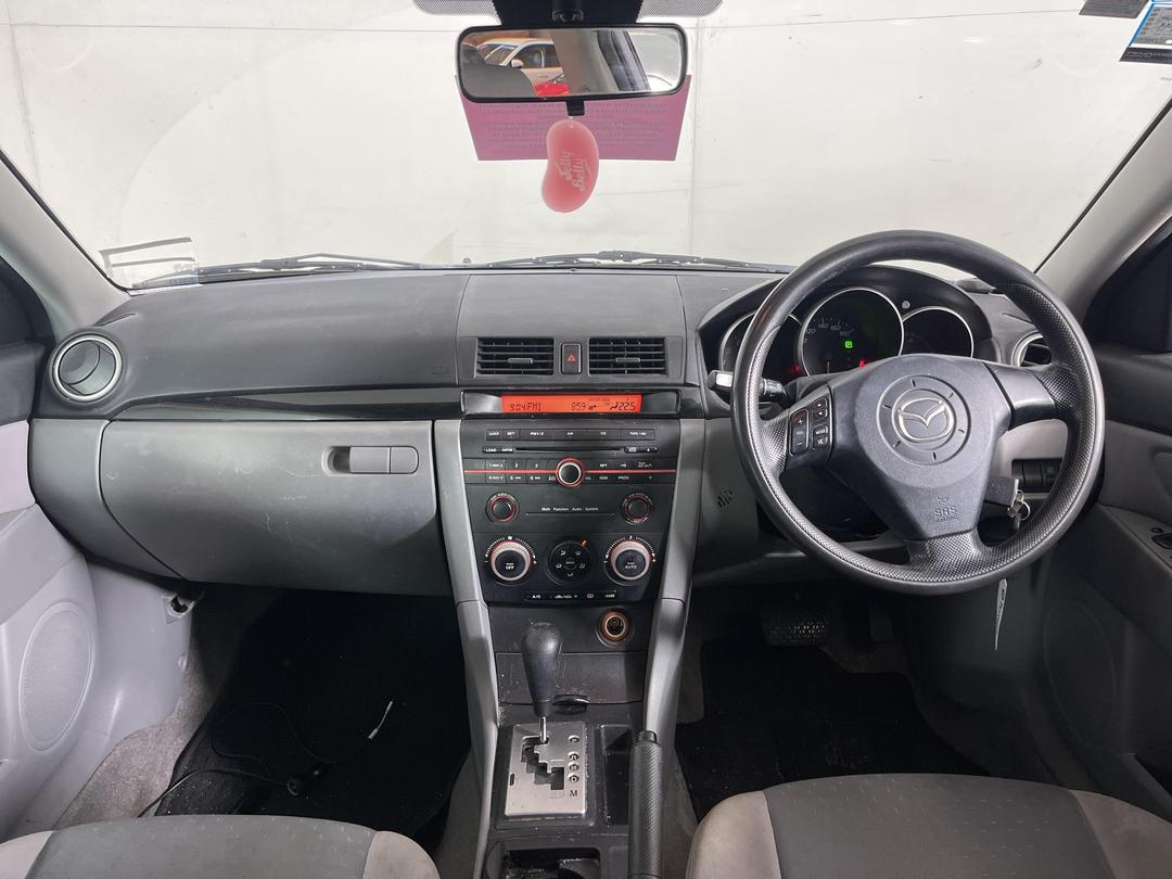 Photo '19' of Mazda Axela