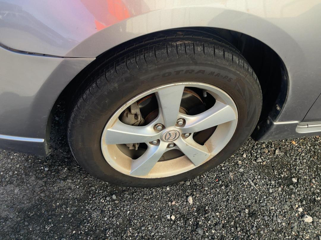 Photo '4' of Mazda Axela