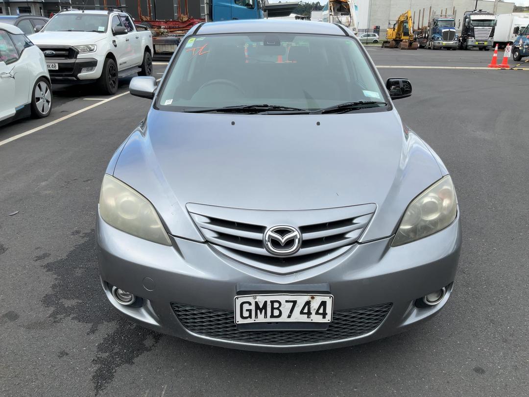 Photo '2' of Mazda Axela