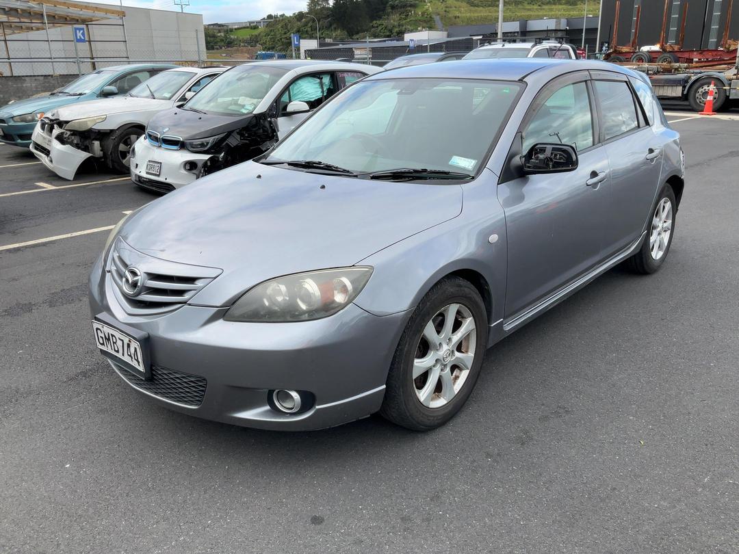 Photo '3' of Mazda Axela