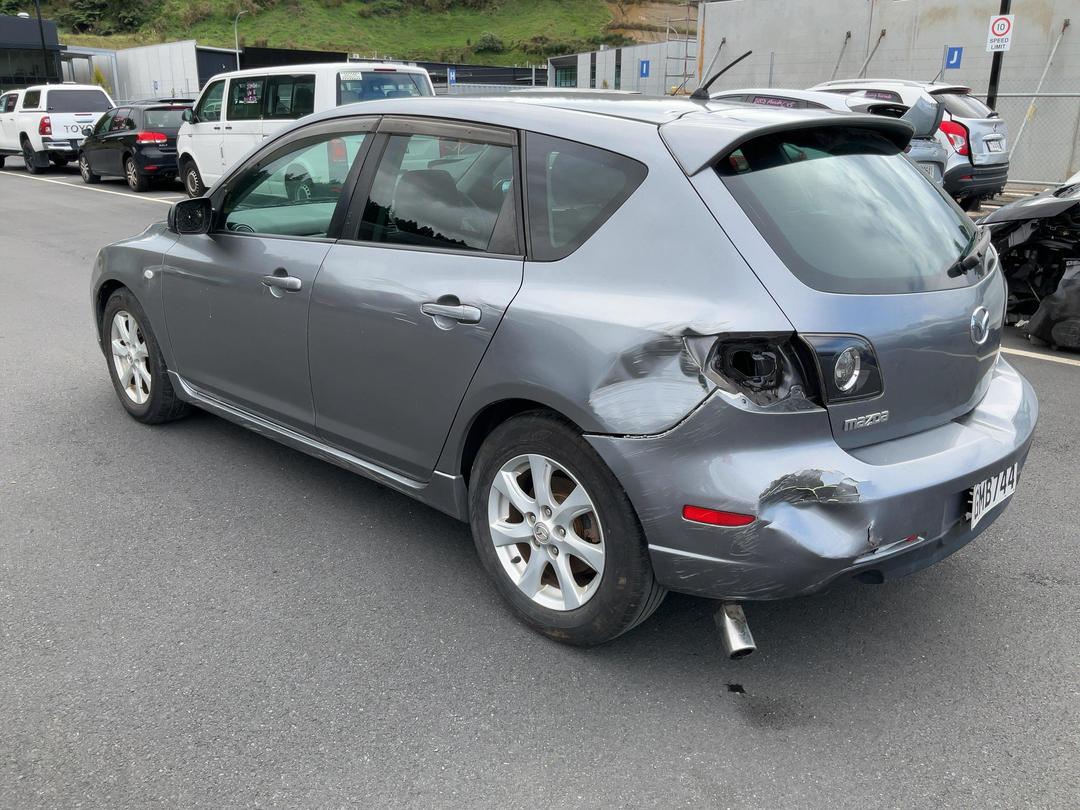 Photo '5' of Mazda Axela