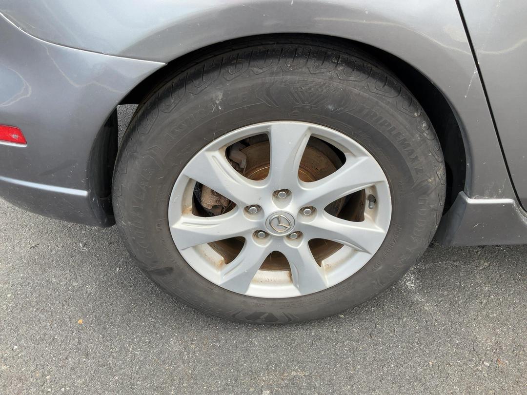 Photo '9' of Mazda Axela